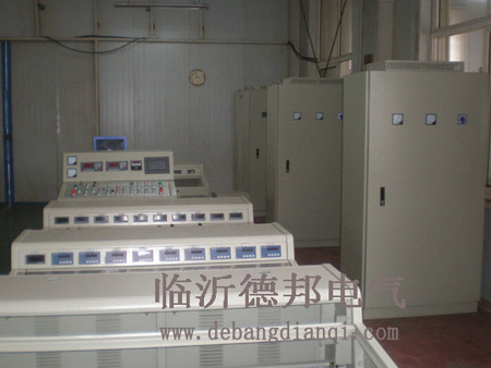PLC、觸摸屏控制系統(tǒng)212